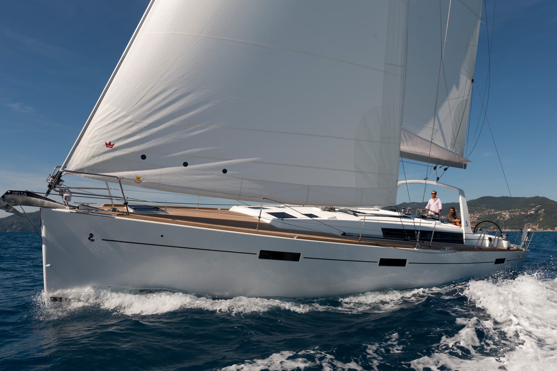 Yacht Charter investor, Oceanis 45